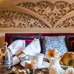 Elzbiecina Luxury & فيلة زاكوباني