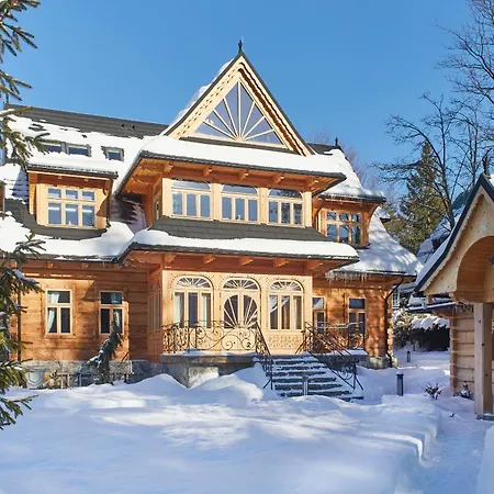 Elzbiecina Luxury & וילה