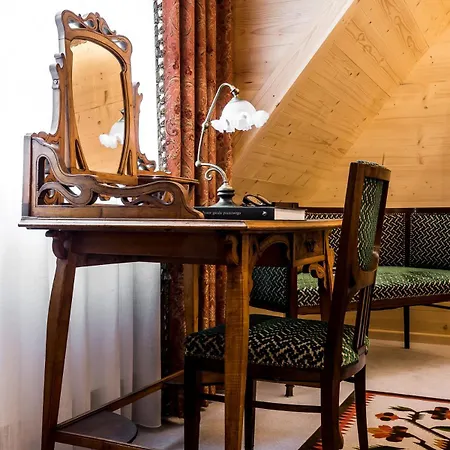 Elzbiecina Luxury &