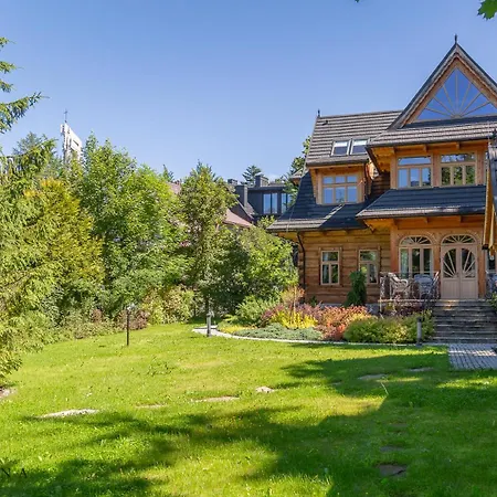 Elzbiecina Luxury & *