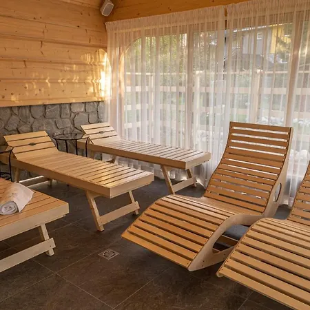 Elzbiecina Luxury & וילה