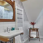 Elzbiecina Luxury &