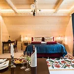 Elzbiecina Luxury & Villa