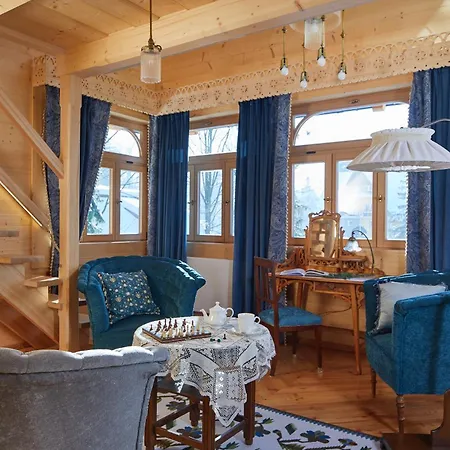 Elzbiecina Luxury & *