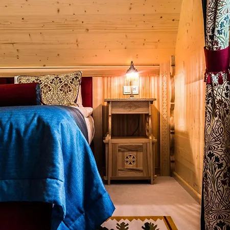 Elzbiecina Luxury & Vila