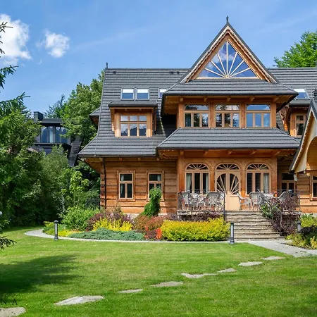 Elzbiecina Luxury & فيلة *