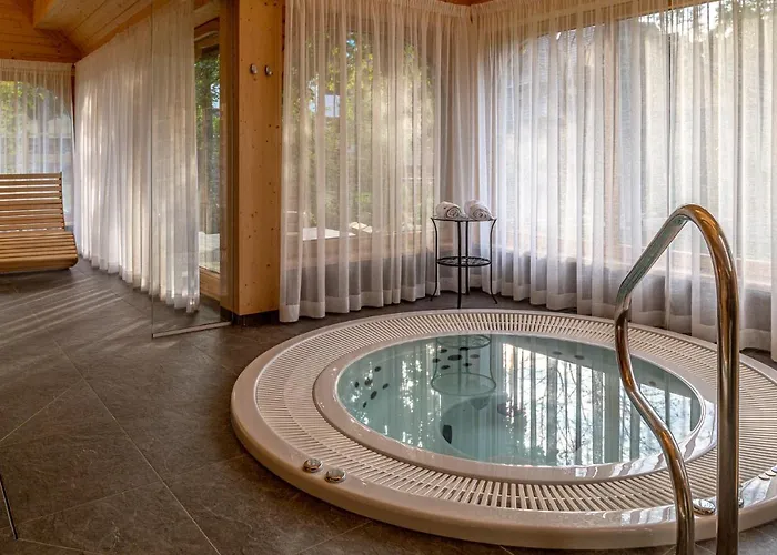 Elzbiecina Luxury & فيلة زاكوباني