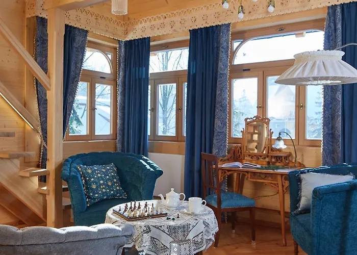 Elzbiecina Luxury & *