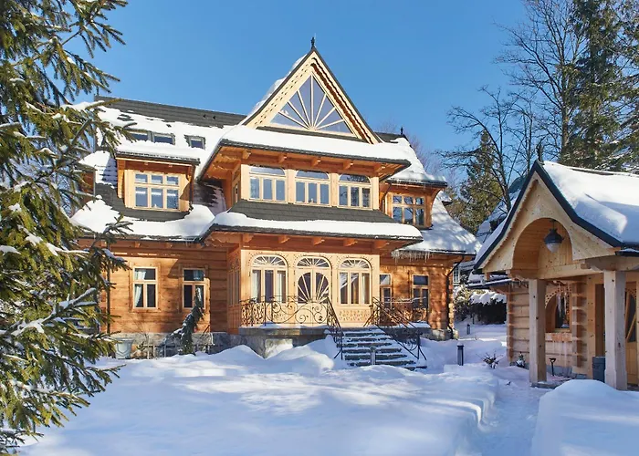 Elzbiecina Luxury & فيلة