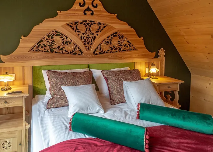 Elzbiecina Luxury & فيلة *