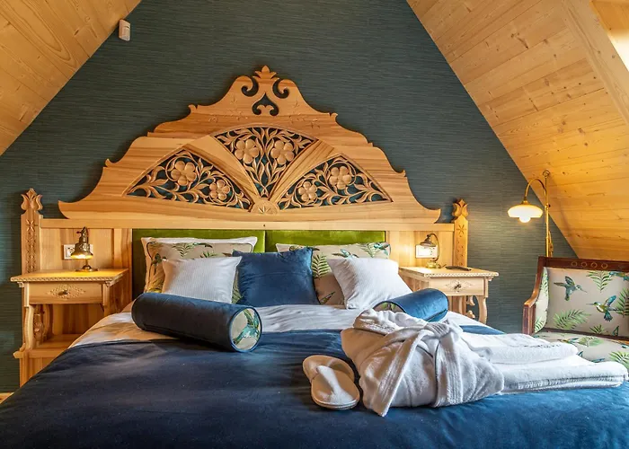 فيلة Elzbiecina Luxury & *