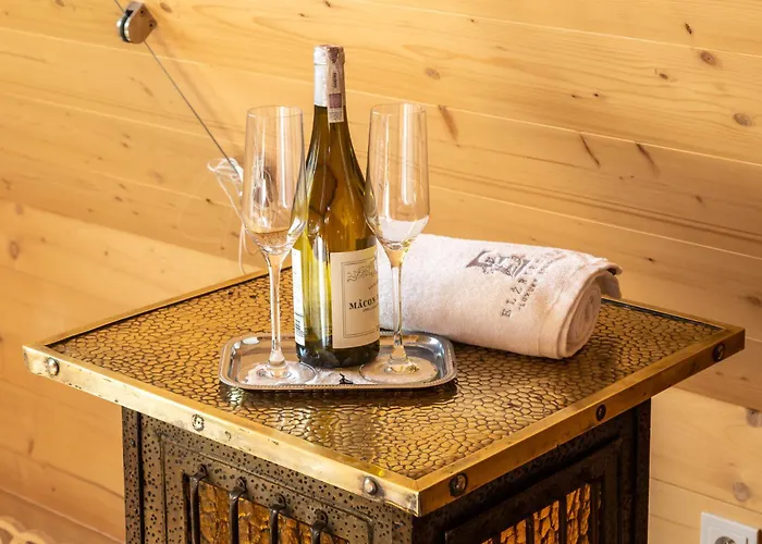 Elzbiecina Luxury & *