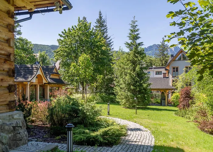 Elzbiecina Luxury & فيلة *