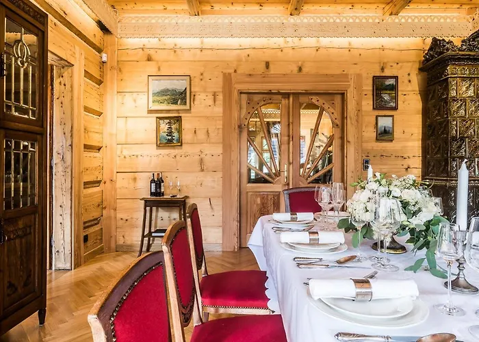 فيلة Elzbiecina Luxury &