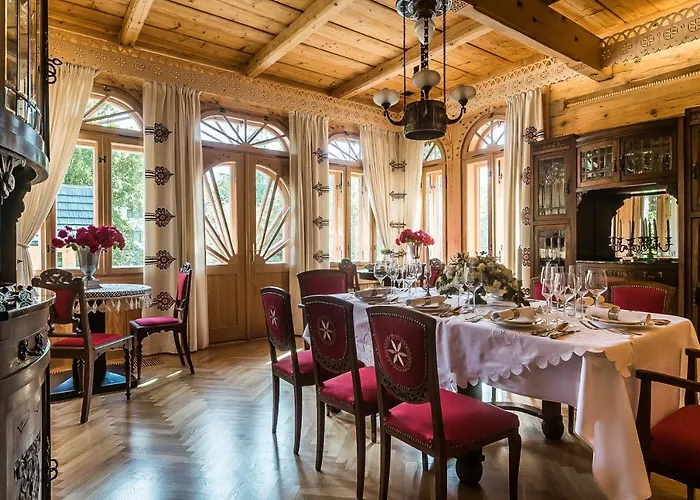 فيلة Elzbiecina Luxury & زاكوباني