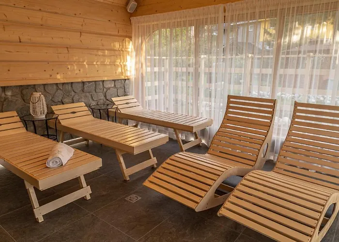 Elzbiecina Luxury & فيلة