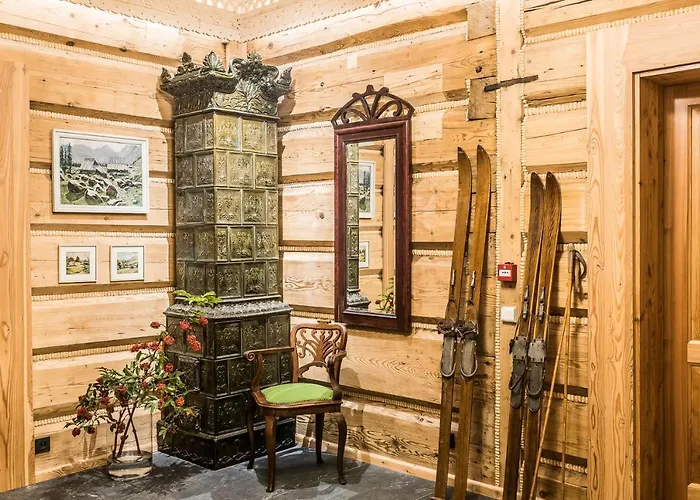 Elzbiecina Luxury & *