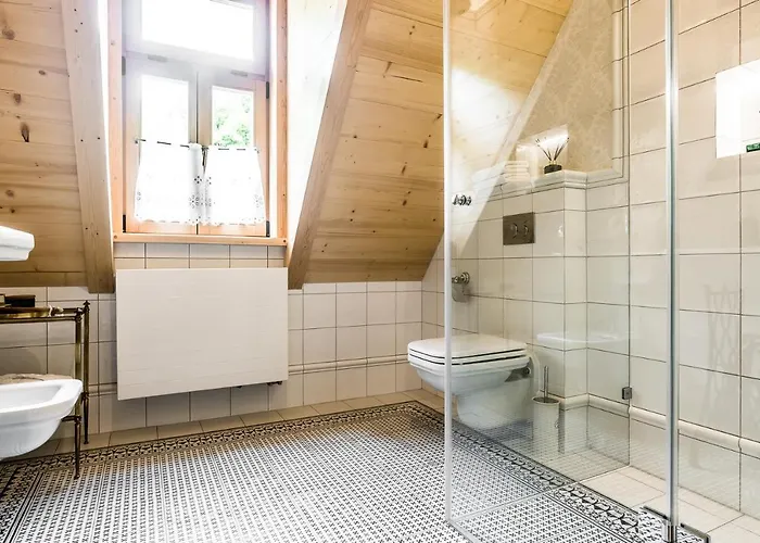 فيلة Elzbiecina Luxury &